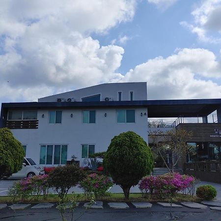Moon Forest Guesthouse Jeju Dış mekan fotoğraf