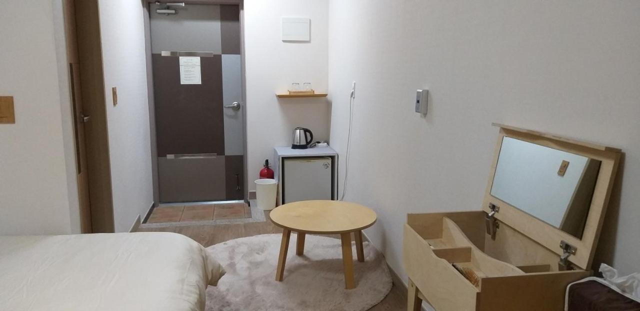 Moon Forest Guesthouse Jeju Dış mekan fotoğraf