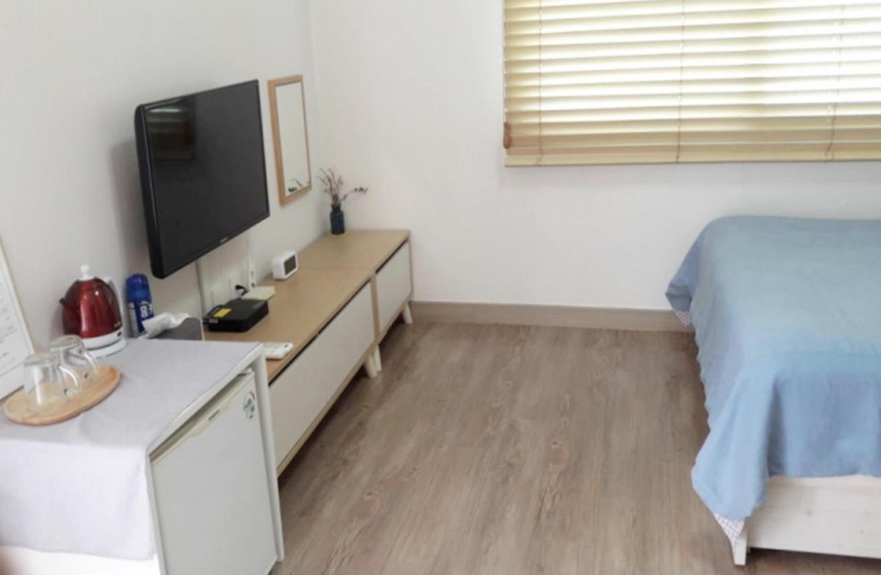 Moon Forest Guesthouse Jeju Dış mekan fotoğraf