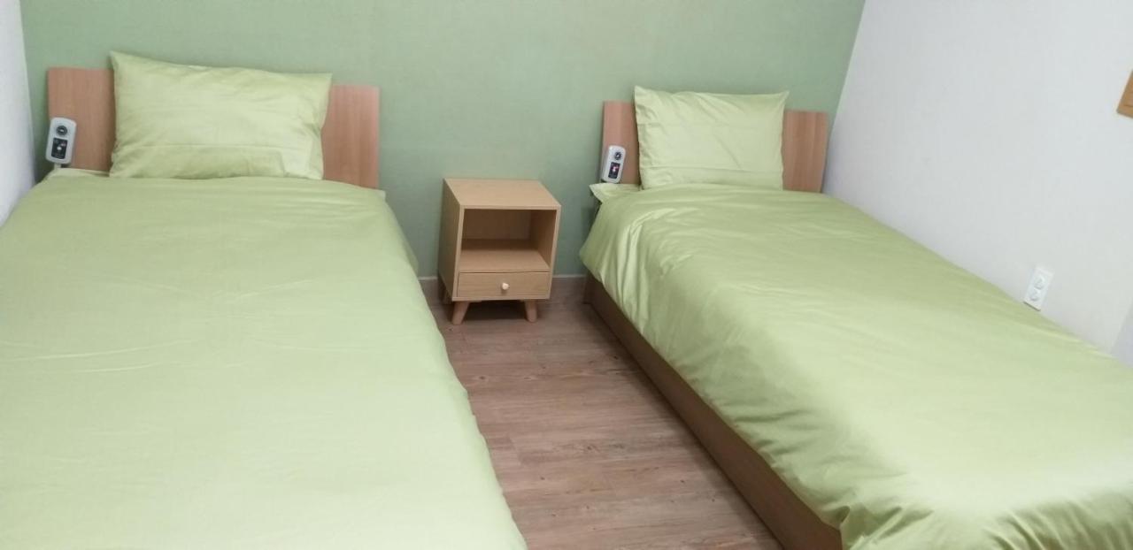 Moon Forest Guesthouse Jeju Dış mekan fotoğraf