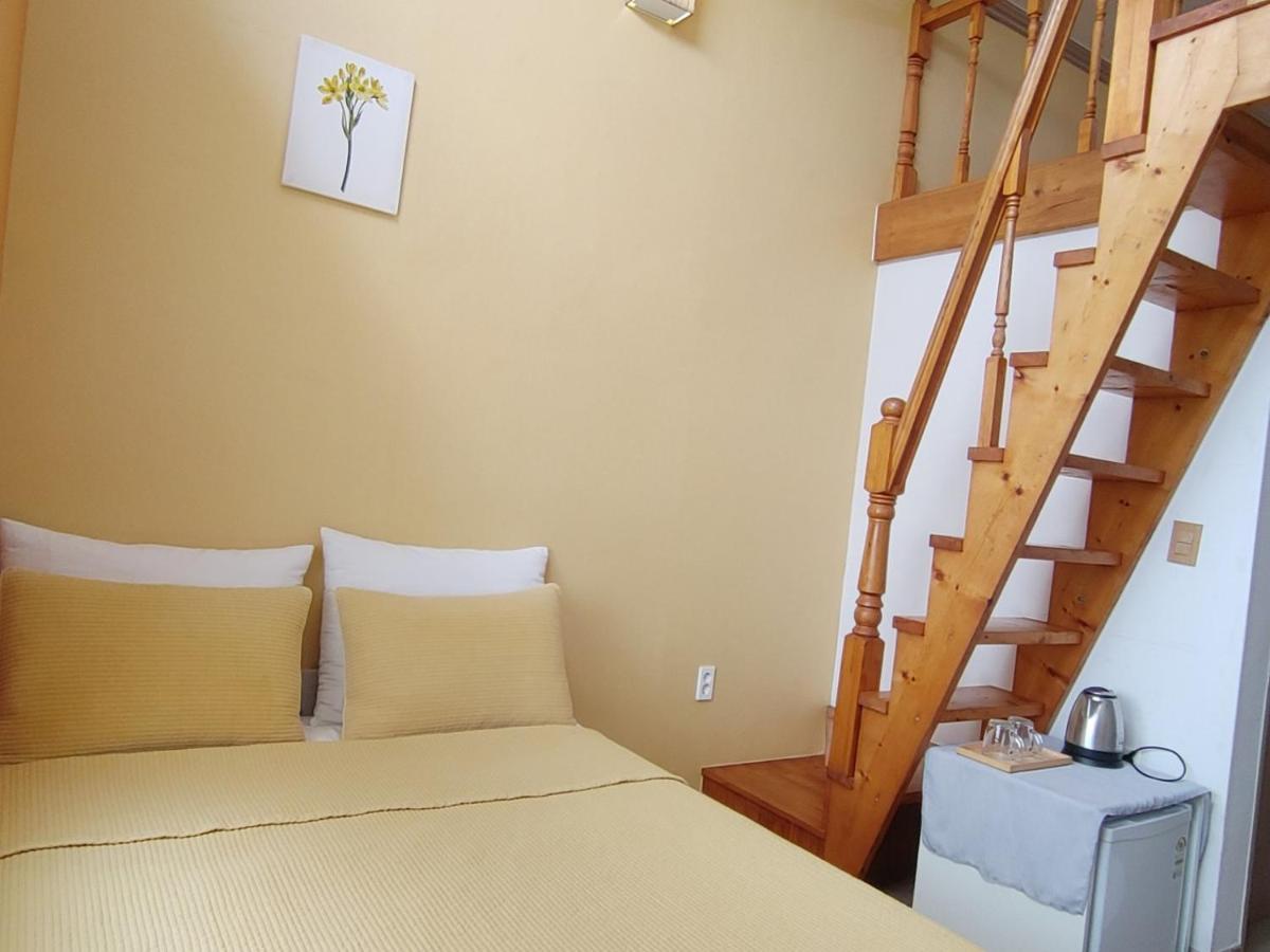 Moon Forest Guesthouse Jeju Dış mekan fotoğraf