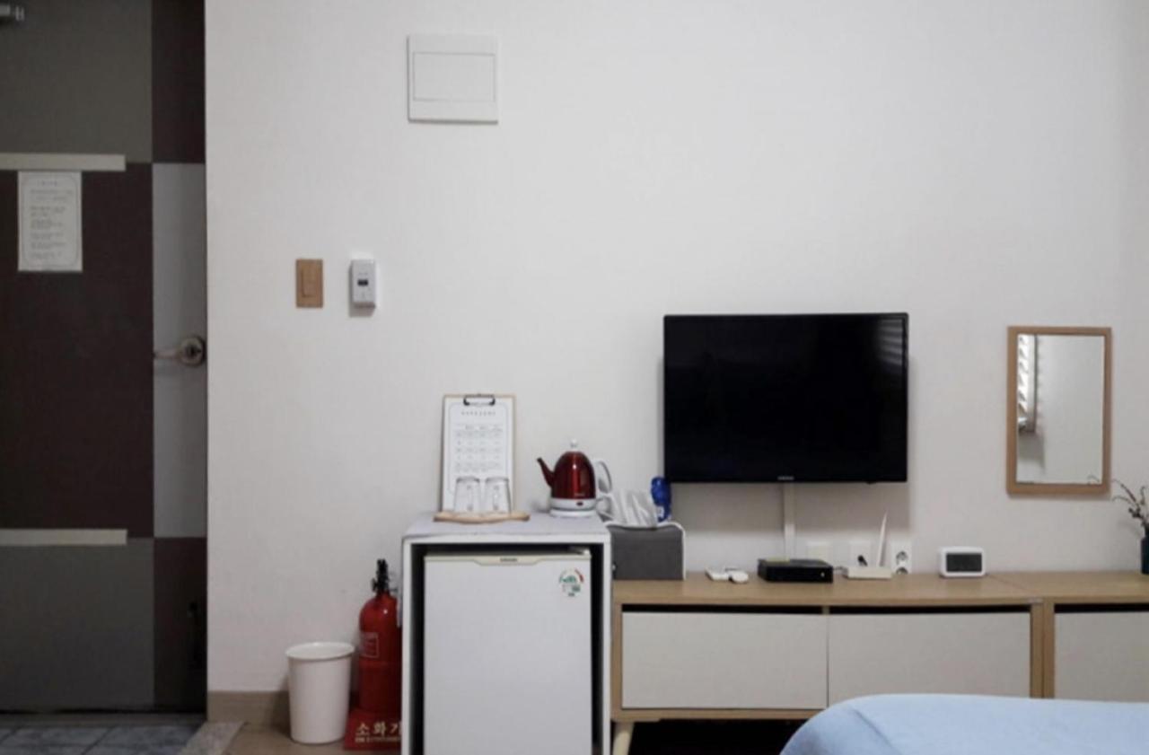 Moon Forest Guesthouse Jeju Dış mekan fotoğraf