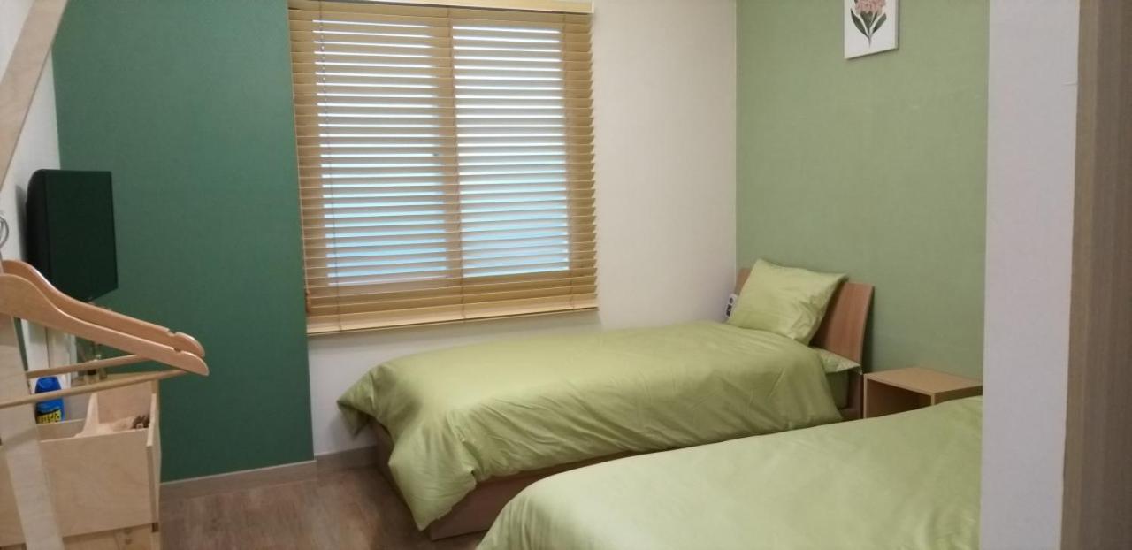 Moon Forest Guesthouse Jeju Dış mekan fotoğraf