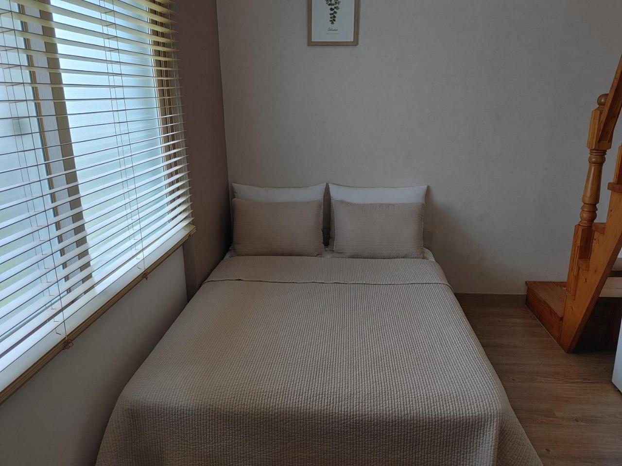 Moon Forest Guesthouse Jeju Dış mekan fotoğraf